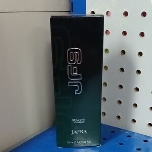 JAFRA Women’s Cologne in Deep Green and Black Packaging